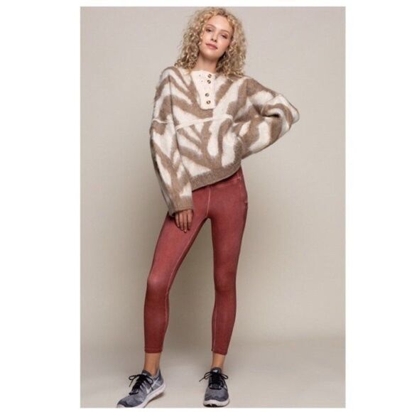 𝅺animal Print Hoodie Sweater - Picture 10 of 16